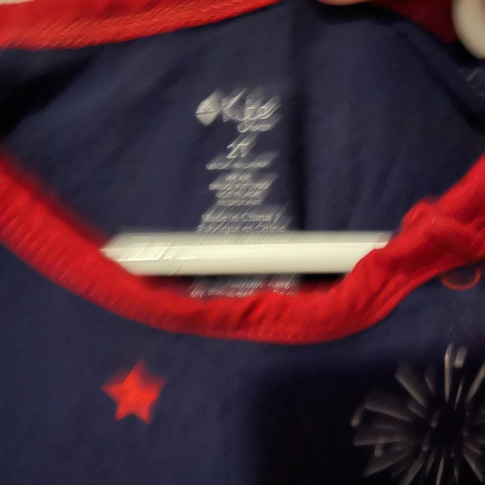 Kyte Baby fireworks snap shorty romper size 2T - Picture 2 of 2